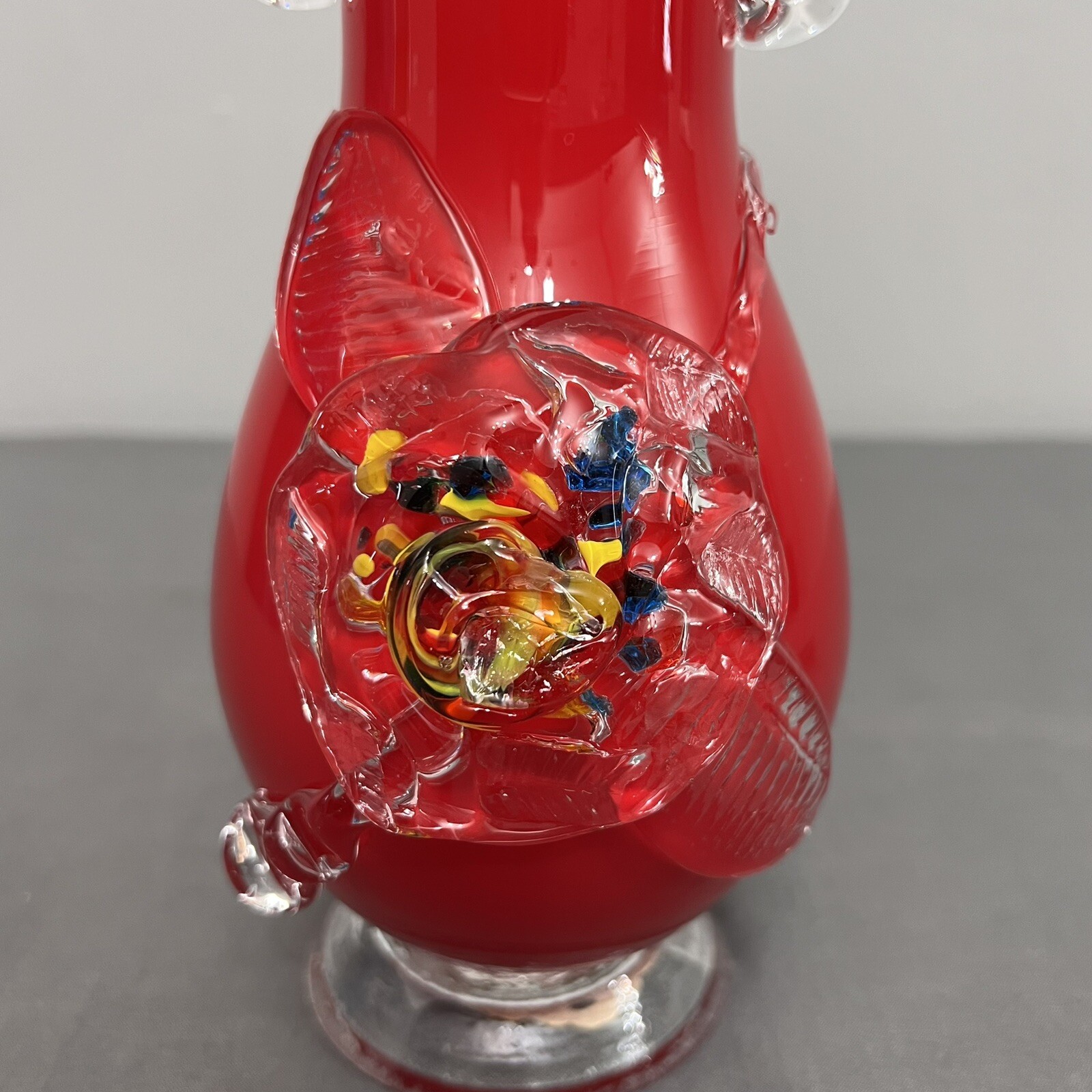 VTG Hand Blown Art Glass Vase W/ Ruffled Lip & Colorful Floral Center 9.5×4.25”