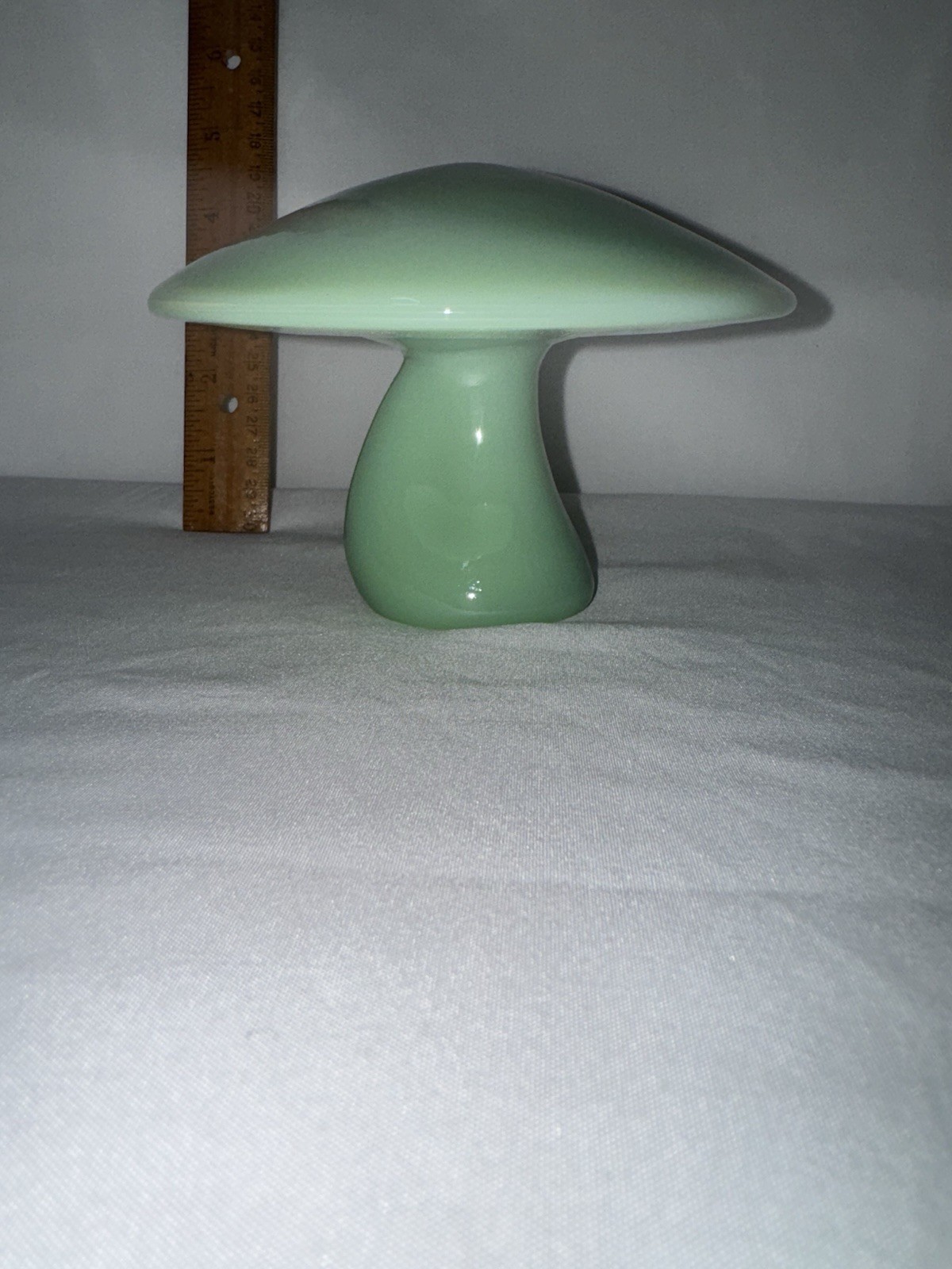 Viking Mould Mushroom New Mosser Made Jadeite Jade Green T-BR