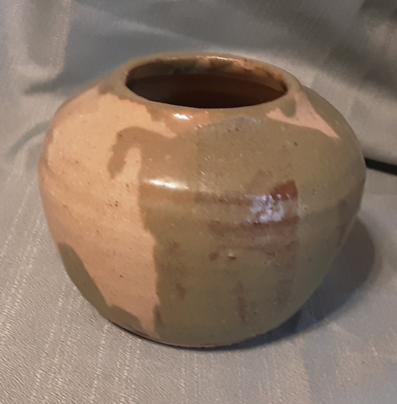 Hand Thrown Pottery Decorative Round Vase/Holder, Signed KAZ 80