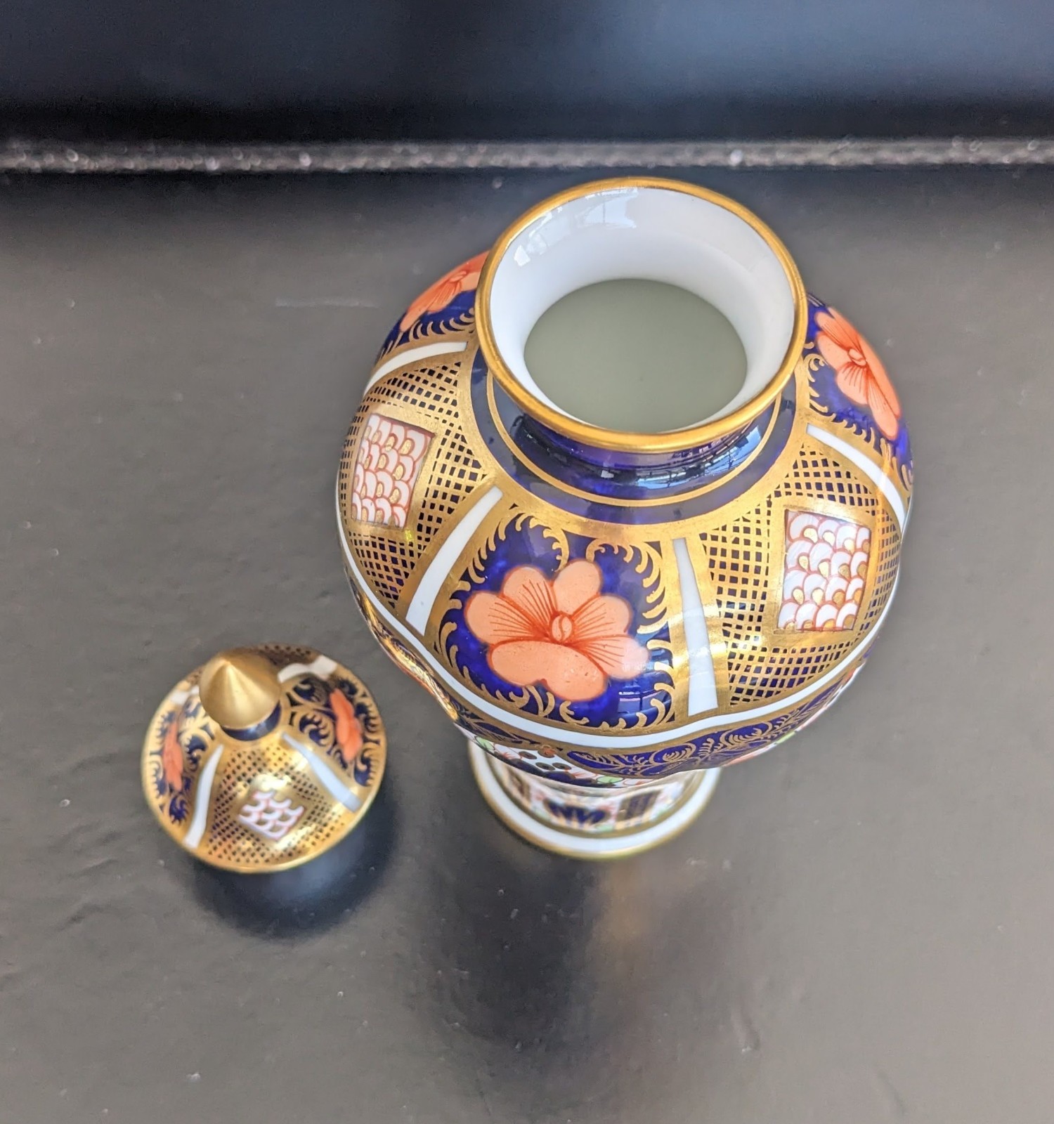 RARE Antique Royal Crown Derby Old Imari 1128 Lidded Vase