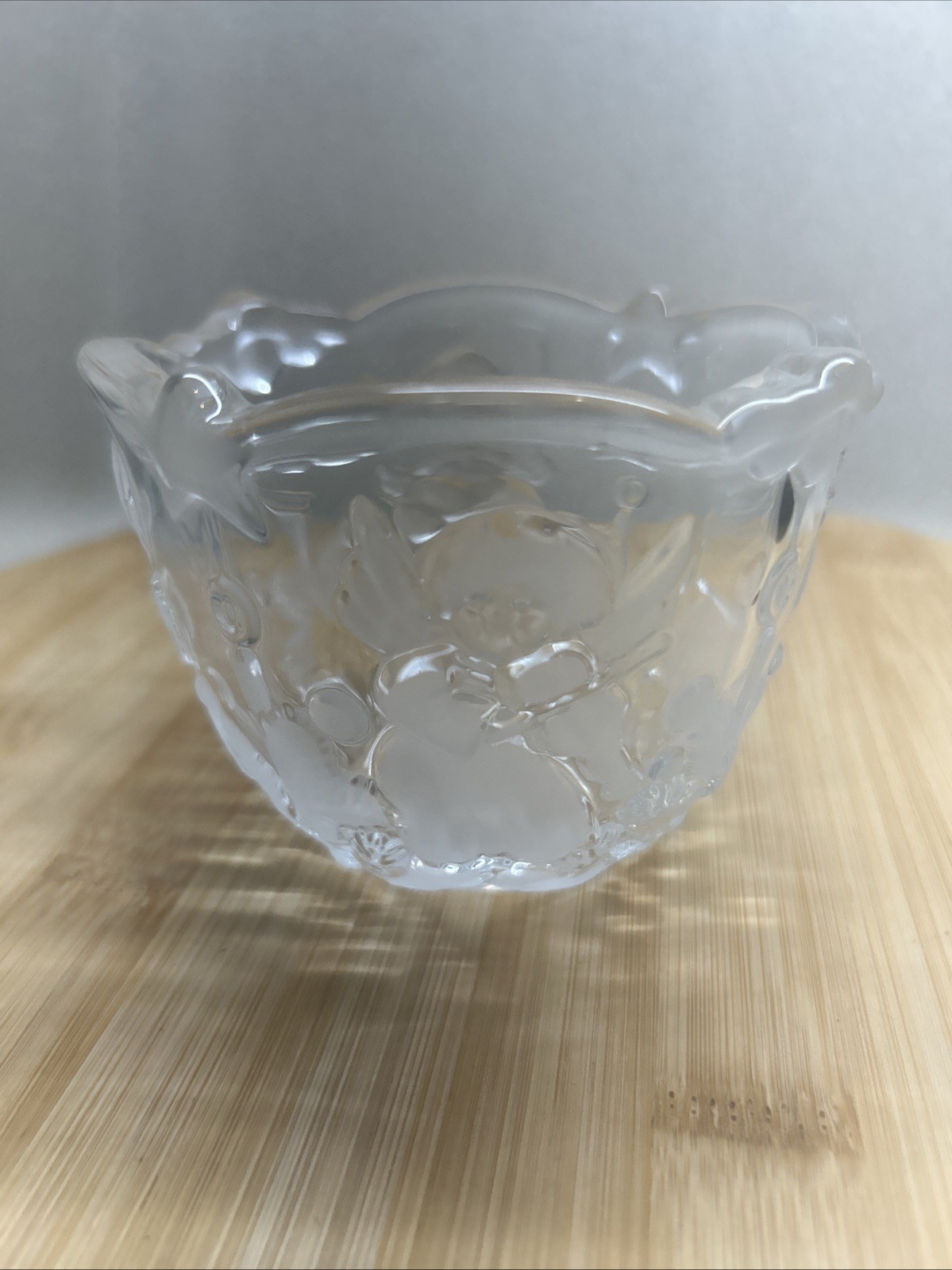 Mikasa “Holiday Lights” 3” Bowl/ Candle Holder, Angels Frosted Clear Glass Vntg