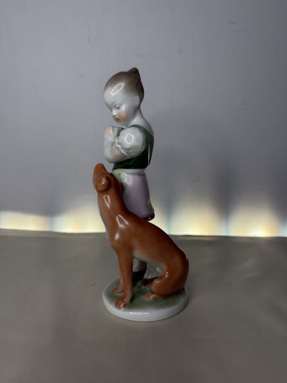 RARE HEREND, “LITTLE JEALOUS”, GIRL WITH POINTER DOG, PORCELAIN FIGURINE! (P070)