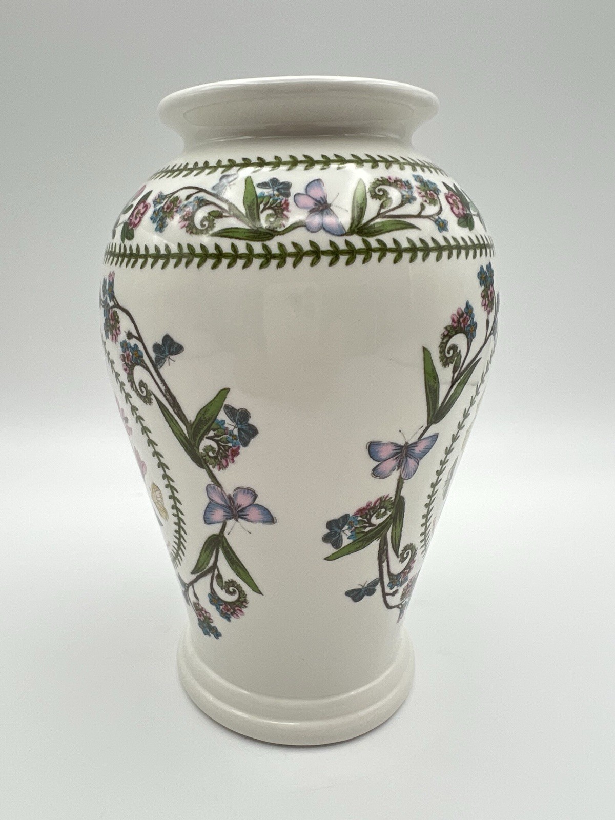 Portmeirion Botanic Garden Variations Canton Vase 7” Susan Williams Ellis Floral