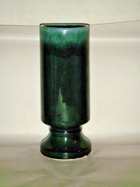 HULL POTTERY FLOWER VASE F35 GREEN & BLUE TEAL DRIP GLAZE IN & OUT 9.25″ FOOTED