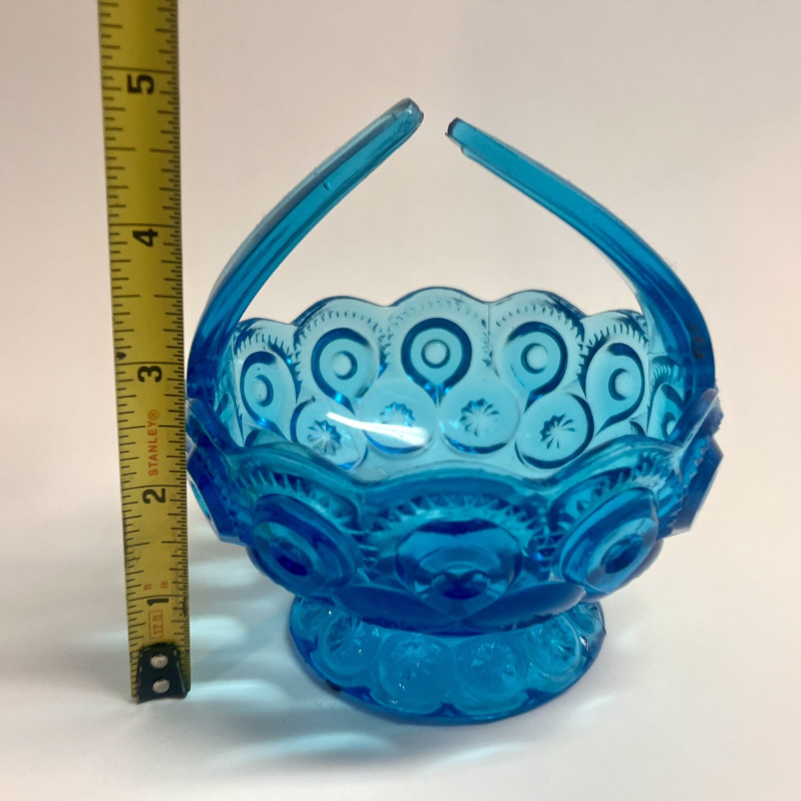 Trinket Basket Candy Dish – Split Handle – Blue Moon & Stars – L E Smith Glass