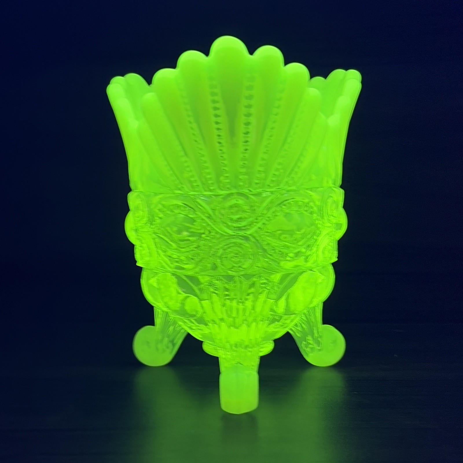 Mosser Eye Winker Footed Spooner Vase 6″ Vaseline Opalescent Uranium UV Glow