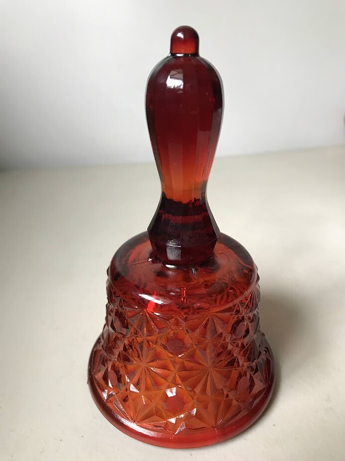 Vintage Mosser Daisy and Button Amberina Glass Bell w Clapper