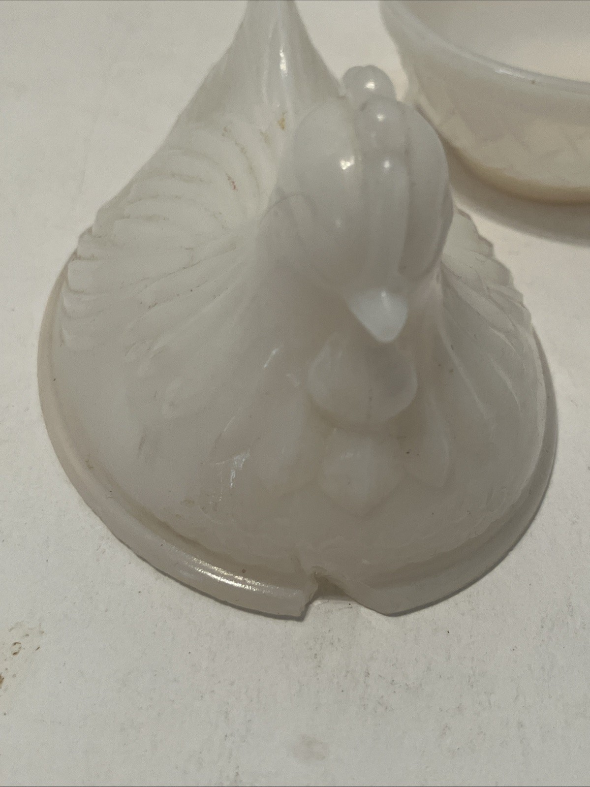 Hen on a Nest Lidded Candy Dish Milk Glass 4” -Damaged See Pictures