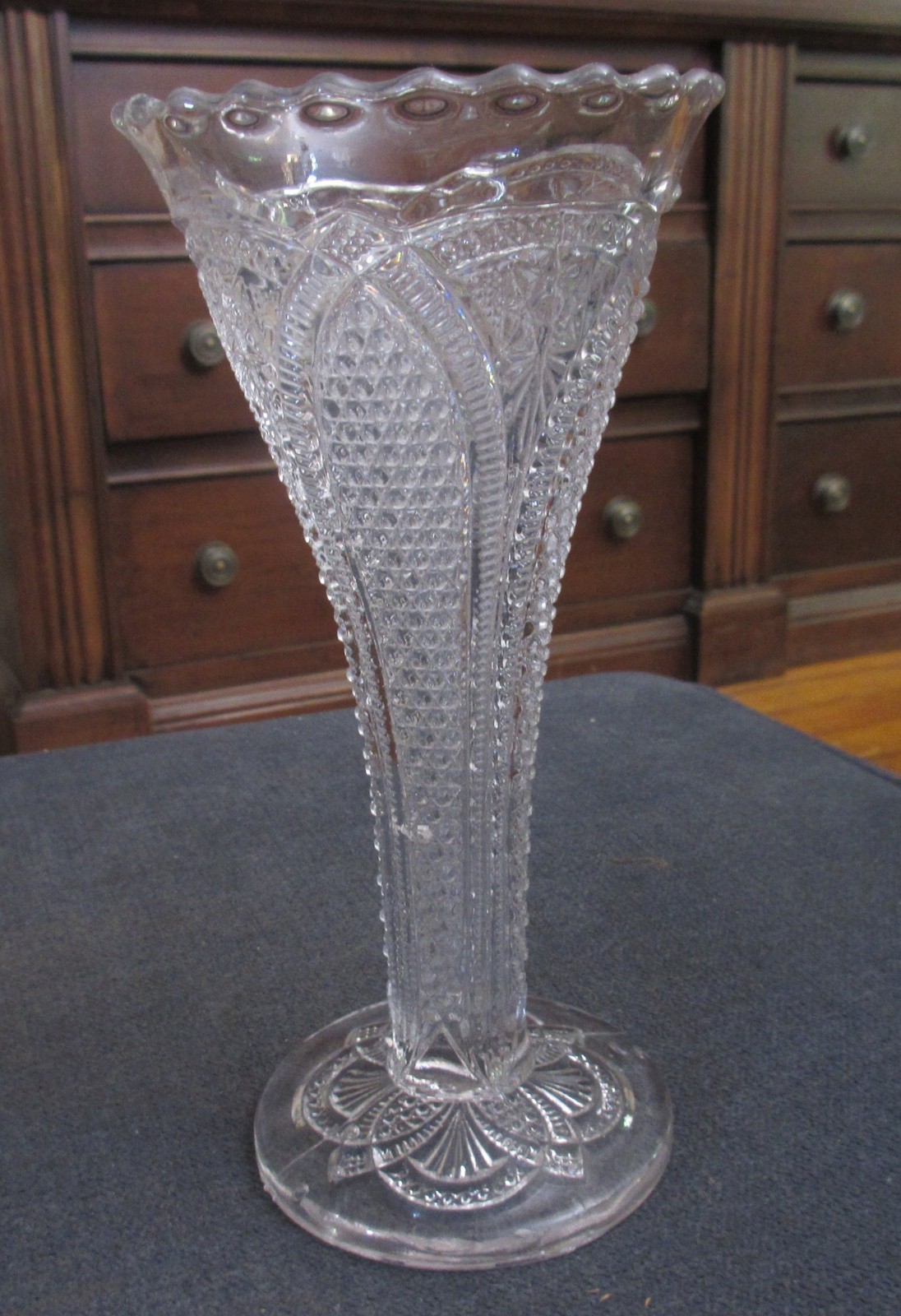 EAPG Victorian Era Trumpet Vase Antique Late 1800s 6½” Massachusetts Pattern jgx