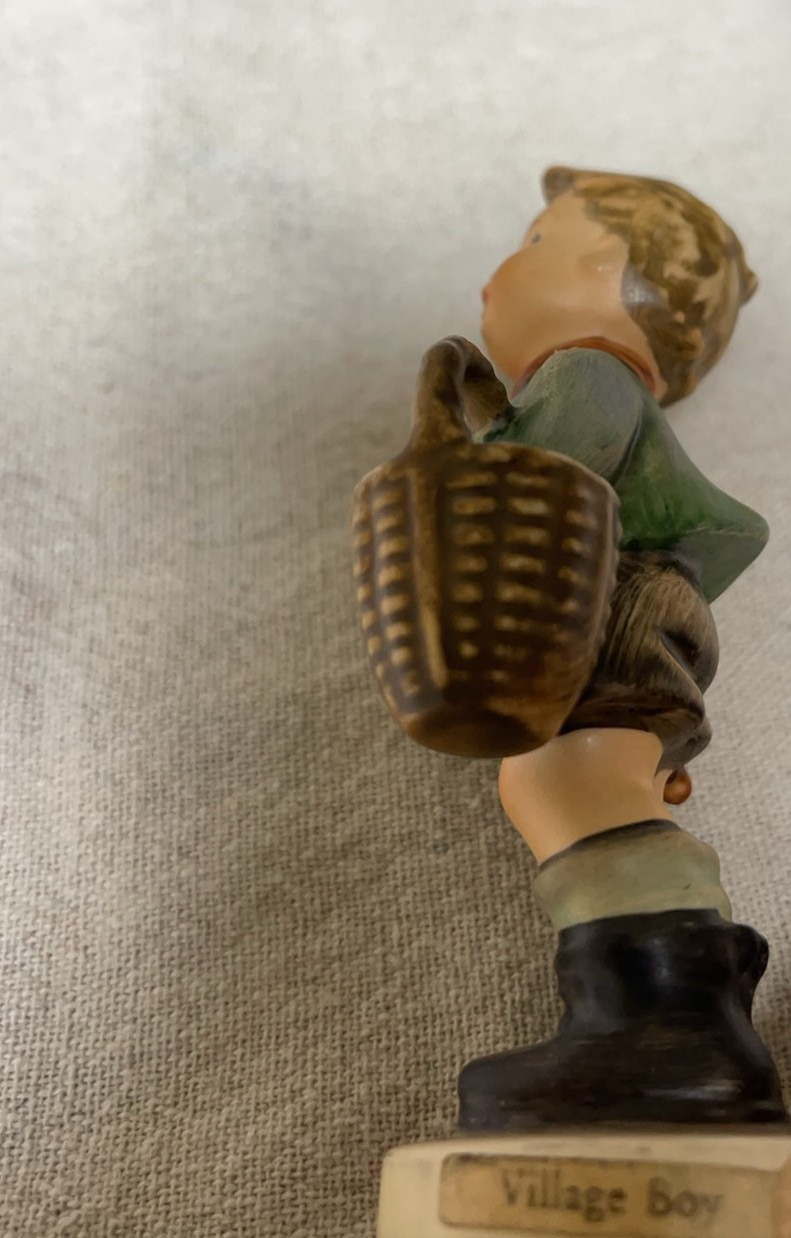 Hummel Figure 51/0 Dorfbub 6 5/16in 1 Choice Good Condition Boy With Basket