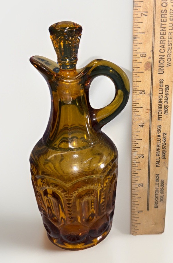 VTG L. E. Smith Moon & Stars Amber Glass Candlesticks 5″. + Crust & Stopper