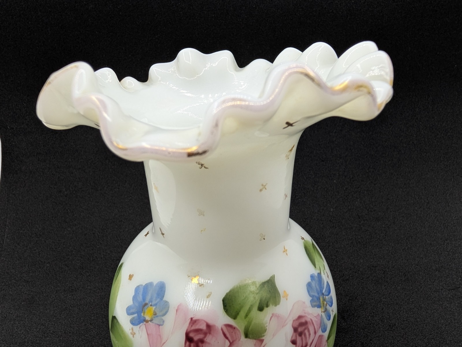 Fenton Vase Milk Glass Art Gold Star Charleton Roses Ruffled c1940-1959 5.5″