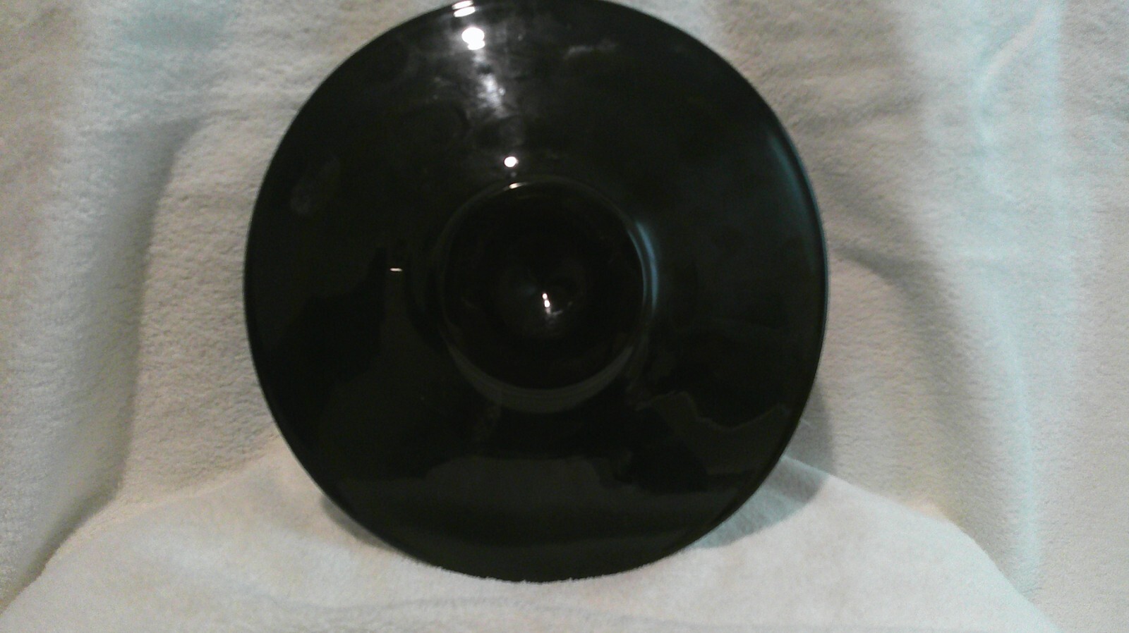 BLACK AMETHYST CENTER HANDLE SERVER APPROX. 10″ DIAMETER