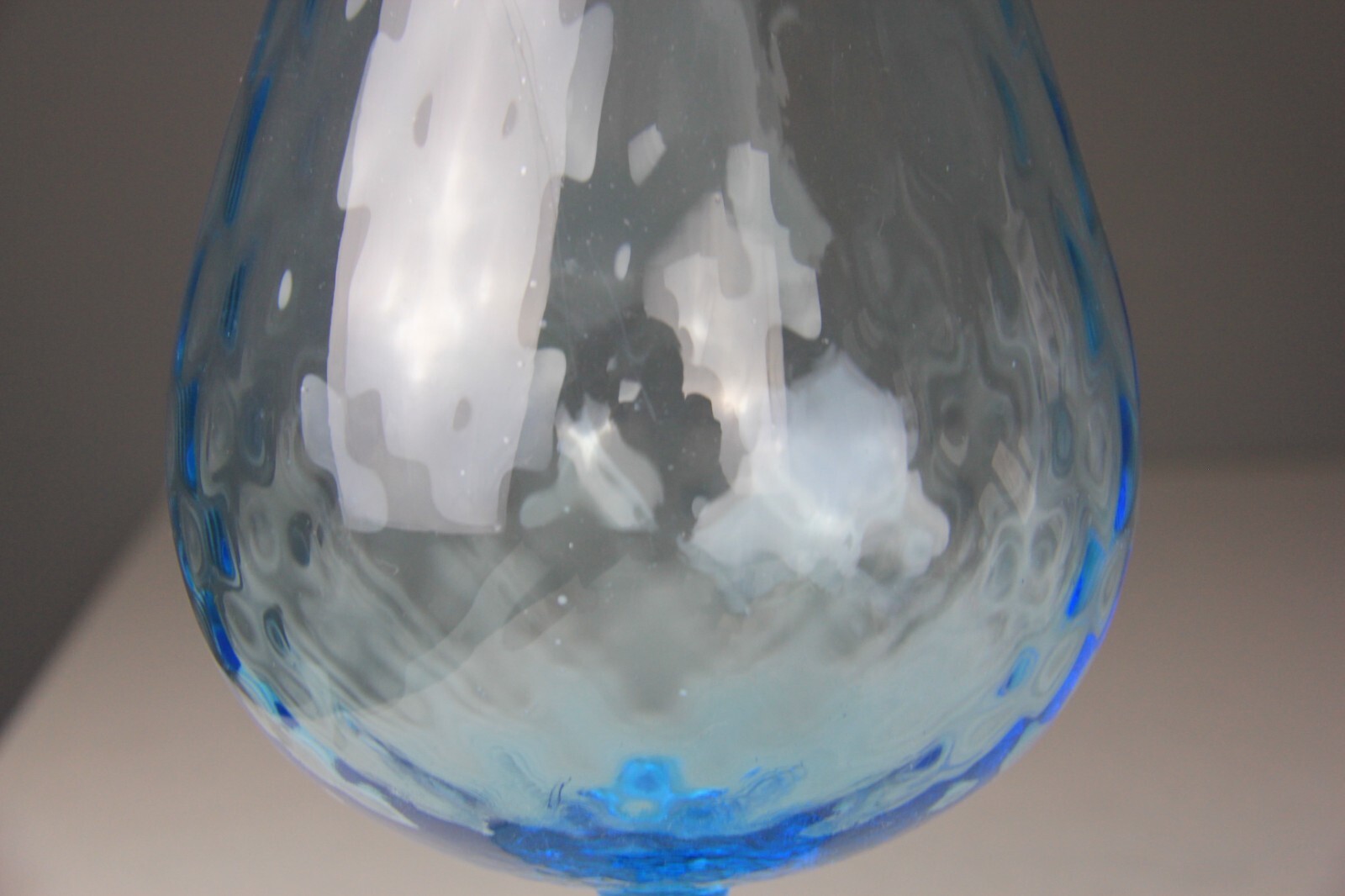 Mid Century Modern Italian Empoli Blue Optic Art Glass Vase