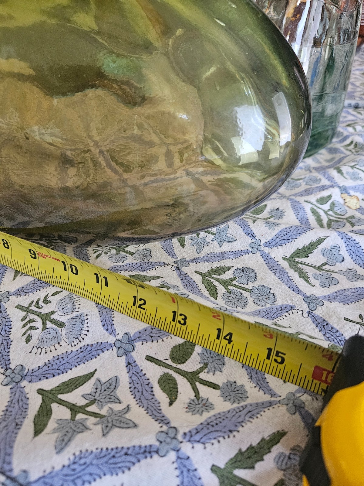 VTG Heavy Glass onion balloon seeded Spain Hand Made 8 lbs 14 “wide 9 ” tall