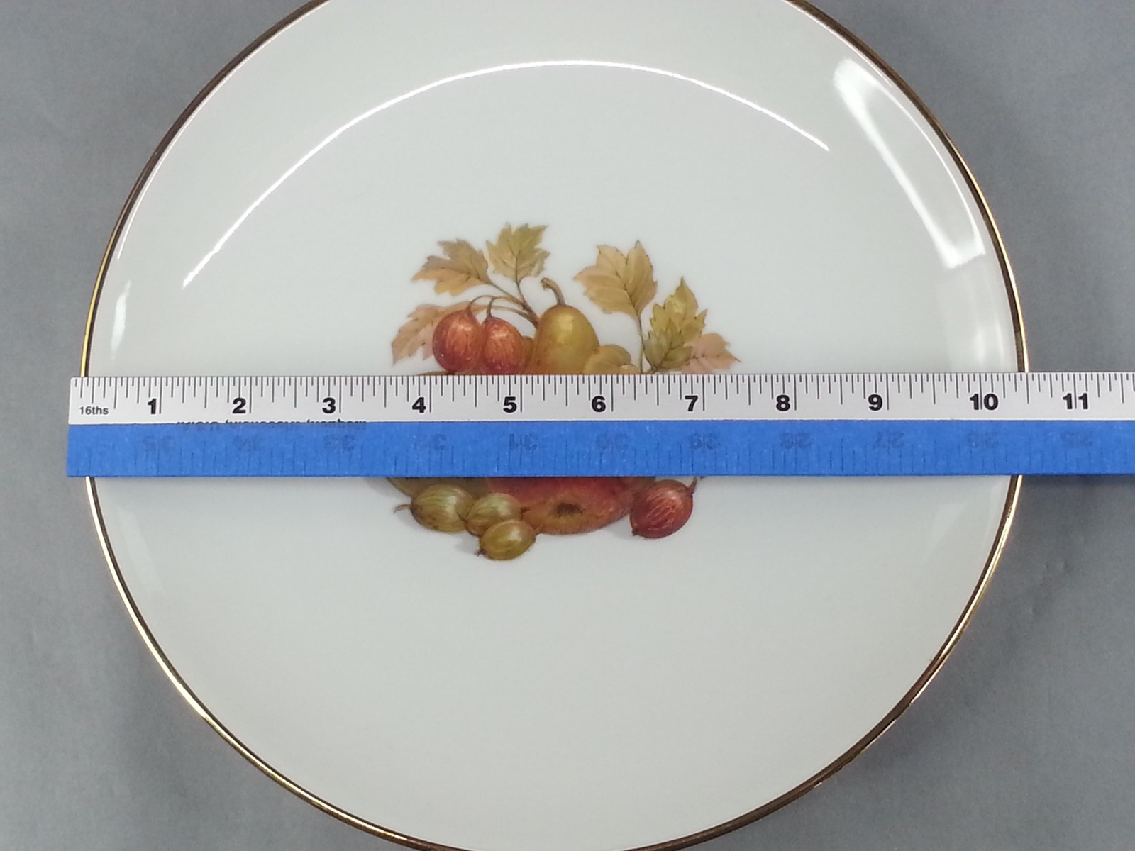 Schmid Germany Collector Plate Fruit Pears Berries Gold Trim Decorative 10.5 In