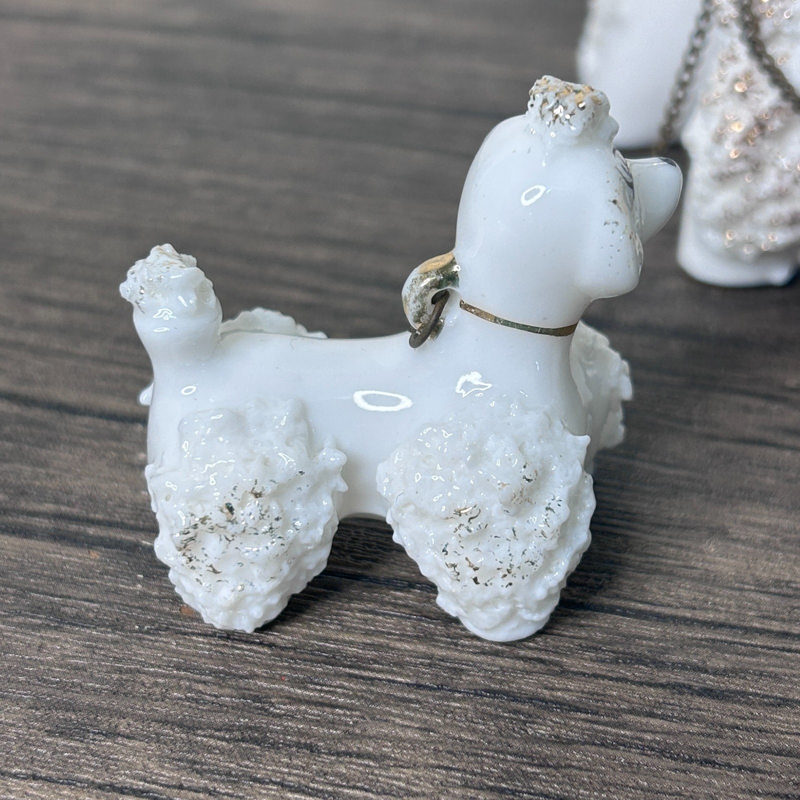 VINTAGE White Spaghetti Noodle Poodle Trio with Chain MCM Japan 4639