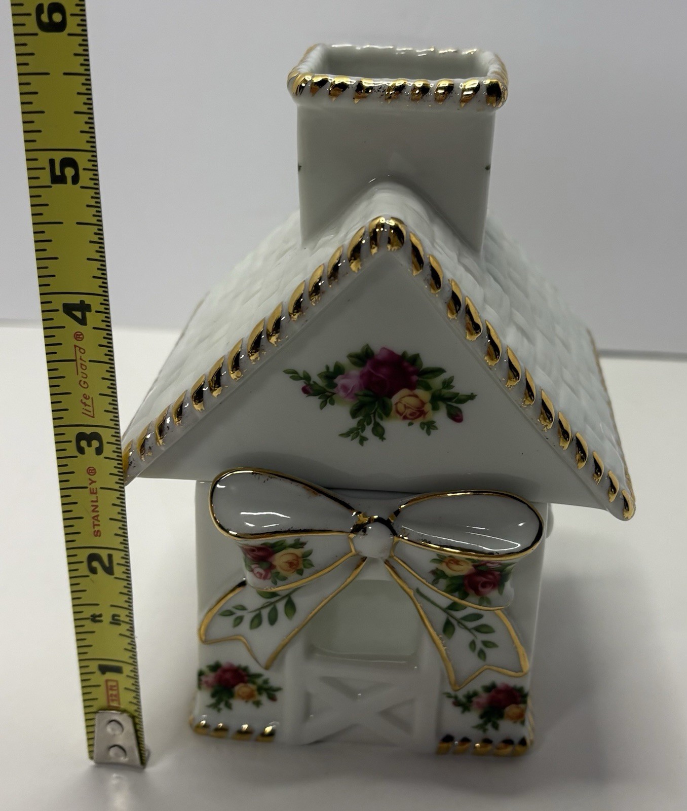 Royal Albert Old Country Roses Basketweave Cottage Votive Candle House 2 Pieces