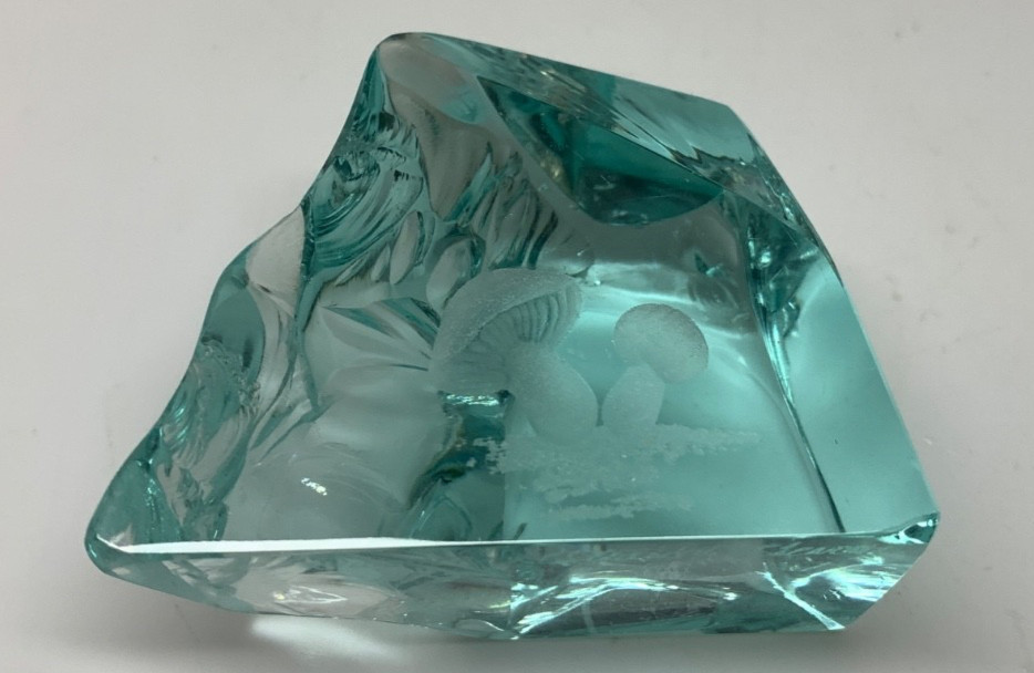 Hovmantorp Sweden “Iceberg” sculpture signed by Rune Strand and Lars Börnesson!