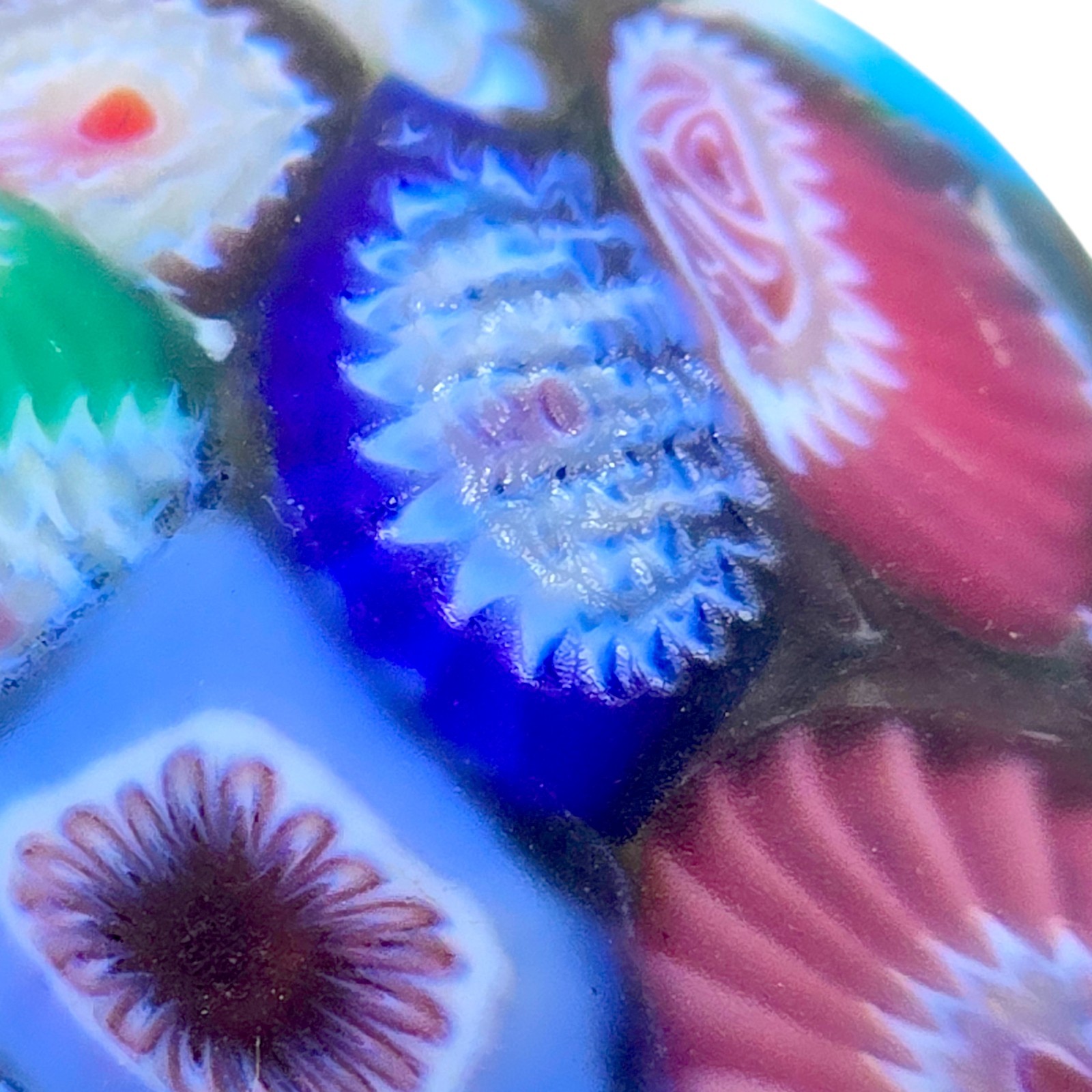 MURANO 7 OZ MATTE SCRAMBLED MILLEFIORI CANE PAPERWEIGHT WITH KB STICKER