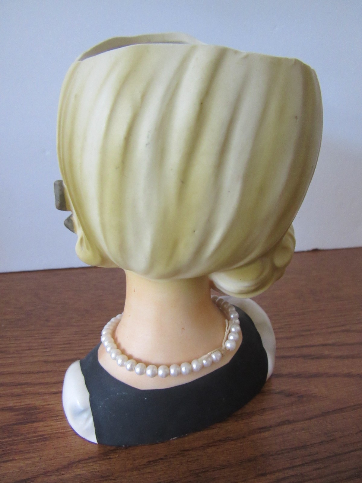 Vintage Lady Teen Head Vase Relpo 2031 Blonde Bows 5 1/2 “