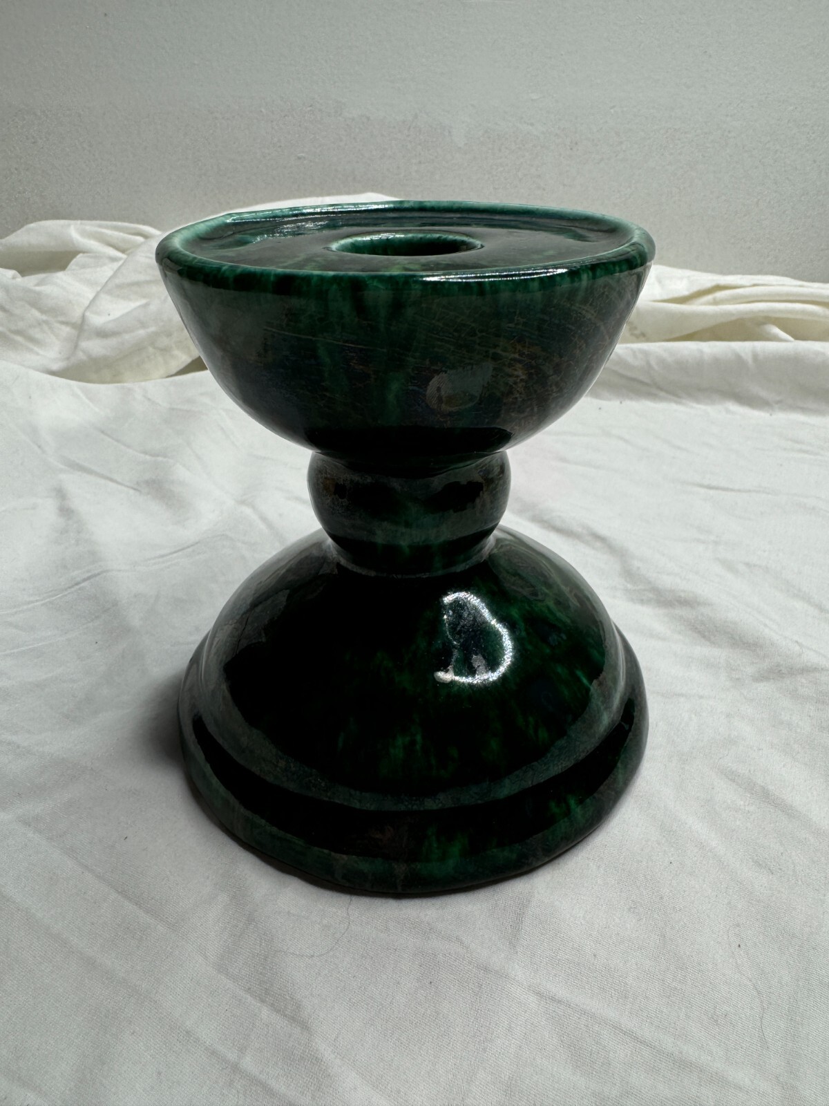 GAIL PITTMAN~Pedestal~CANDLE HOLDER~Green~CERAMIC~Signed~4.75″ x 4.75″~EUC