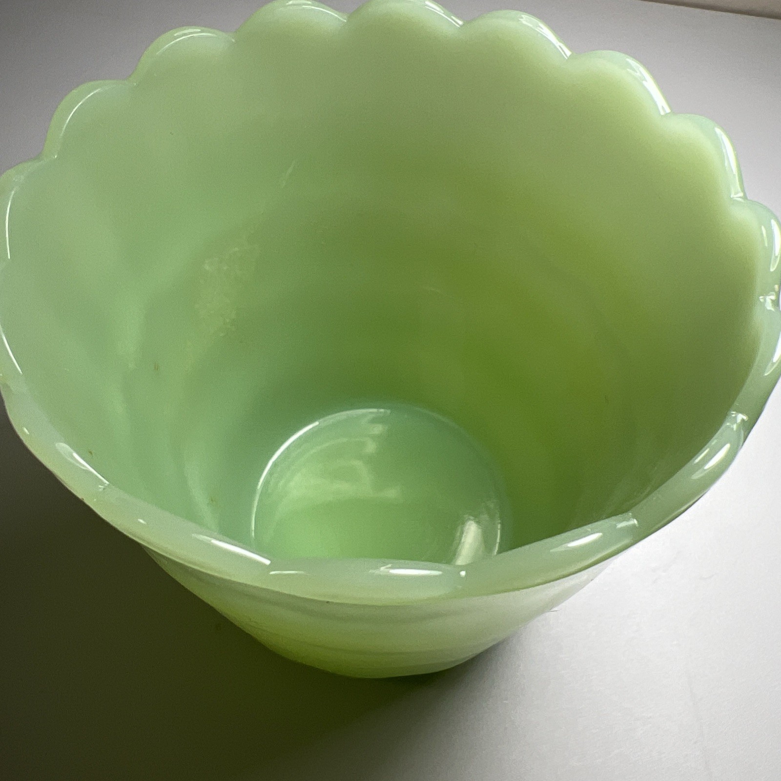 Vtg. 3.5″ Fire King Jadeite Glass Flower Pot