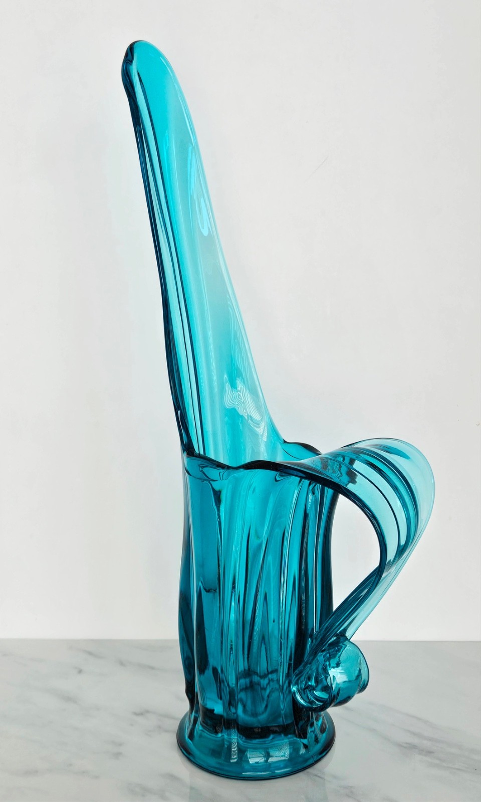 Vintage LE Smith Glass Peacock Blue Dragons Tooth Swung Vase Ewer 🌊