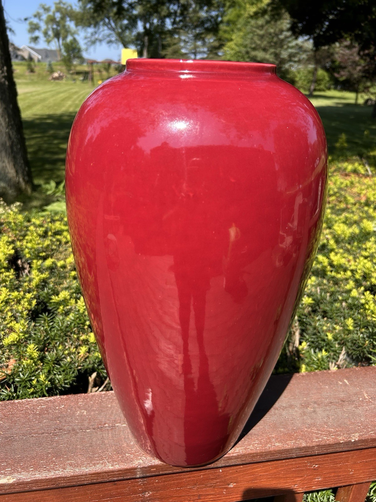 Haeger 4300 Burgundy Red 18” Vase 1985 Beautiful Rare Color Large