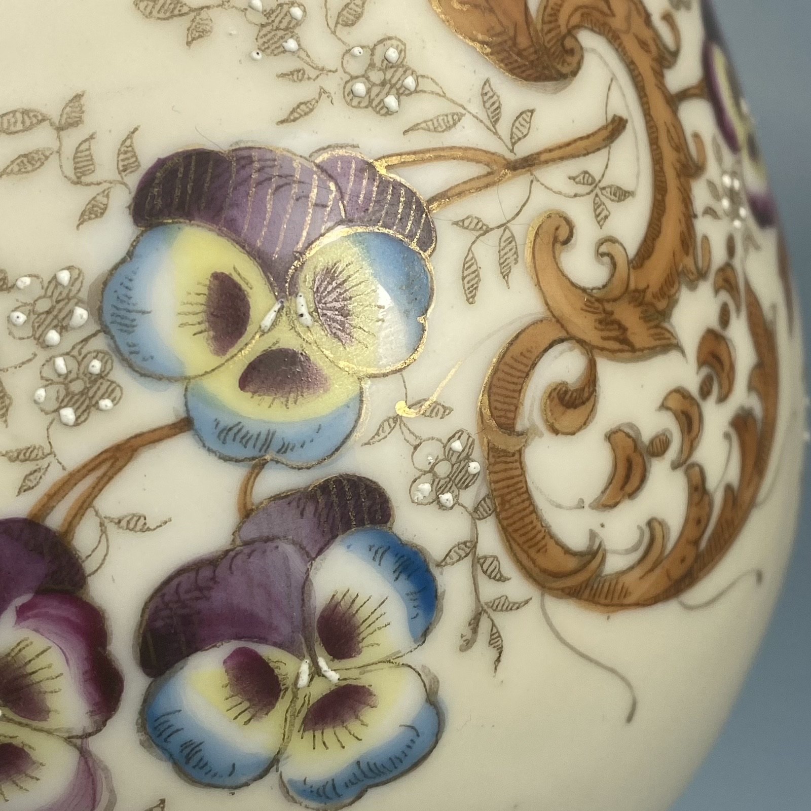 Beautiful Antique Victoria Carlsbad Austria Hand-Painted Ruffled Ewer ~ Nice!