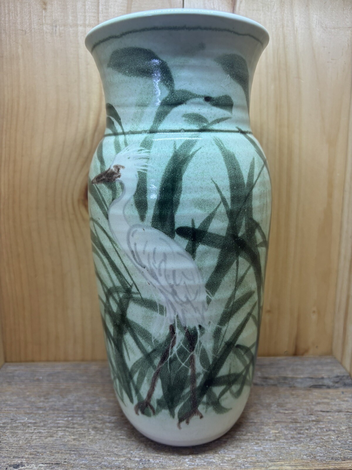 Rare Art Pottery Vase Large Pale Green Heron Egret Crane Coastal Scene Wetlands