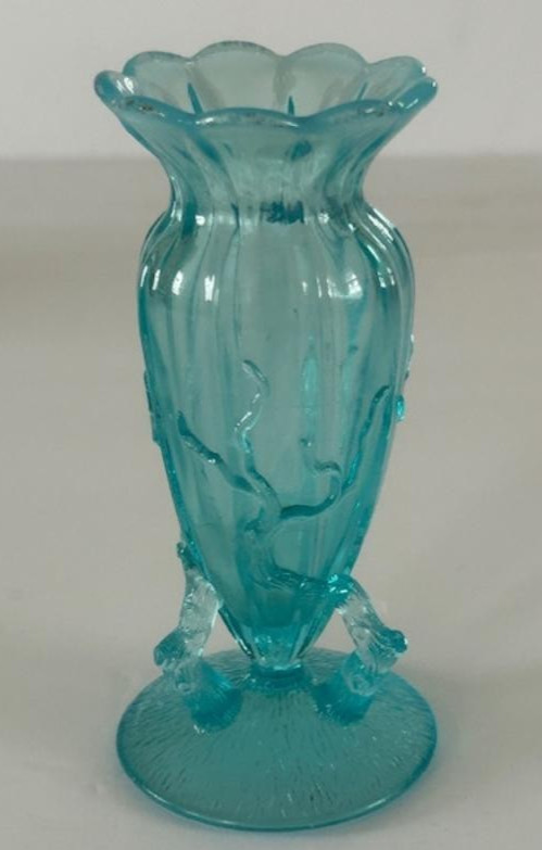 Antique 1898 Dugan Northwood aqua blue opalescent “Twigs” bud vase