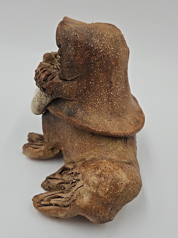 Max Hindt Clay Pottery Walrus Figurine Artist Signed 1970’s 4″ x 3 3/4″ Retro
