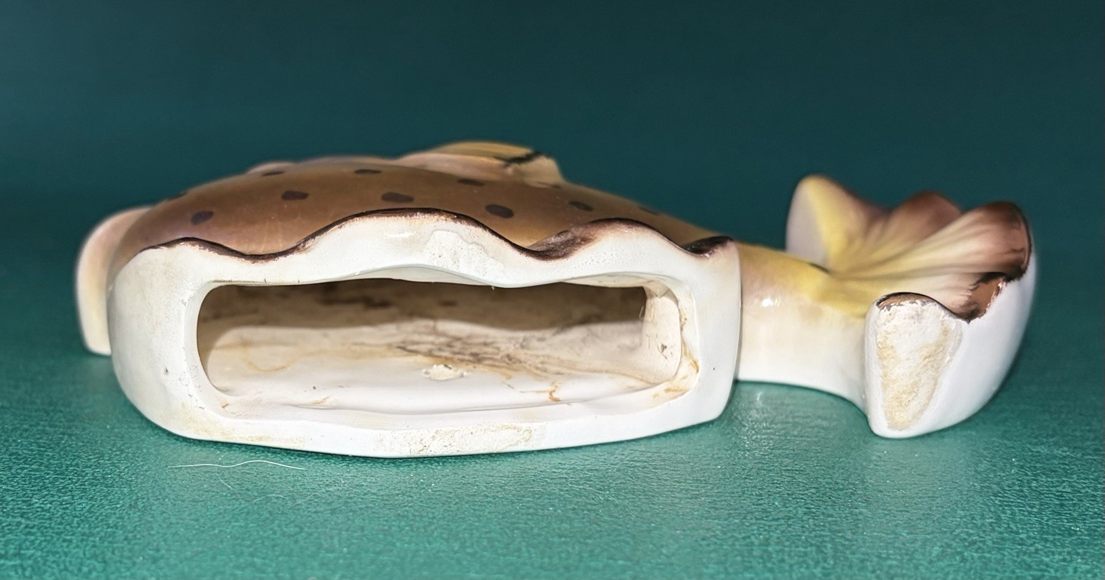 Vtg MCM Bradley Ceramic Fish Wall Pocket Gold Accent Japan, Set of 2, Damage