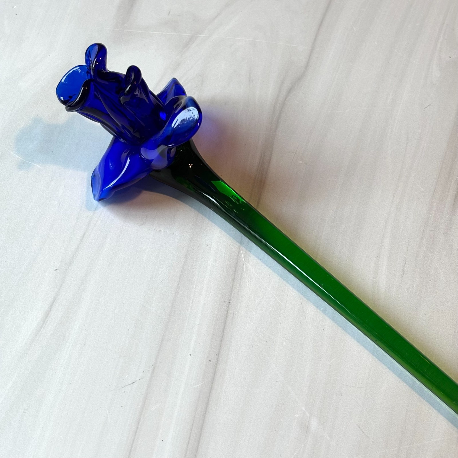 Single 15″ Long Hand Blown Glass Cobalt Blue Daffodil Flower Green Stem