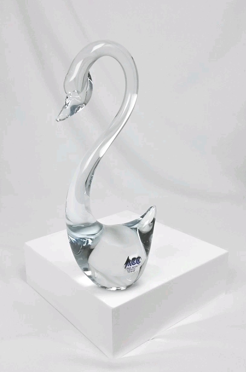 Vintage ACC Crystal Glass Swan Figurine Hand Blown Paperweight 8″ Tall Taiwan