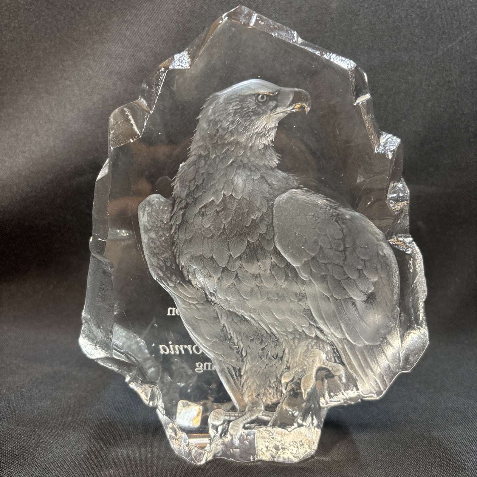Large Mats Jonasson Eagle Signature Collection Lead Crystal Sculpture 7.75” Tall