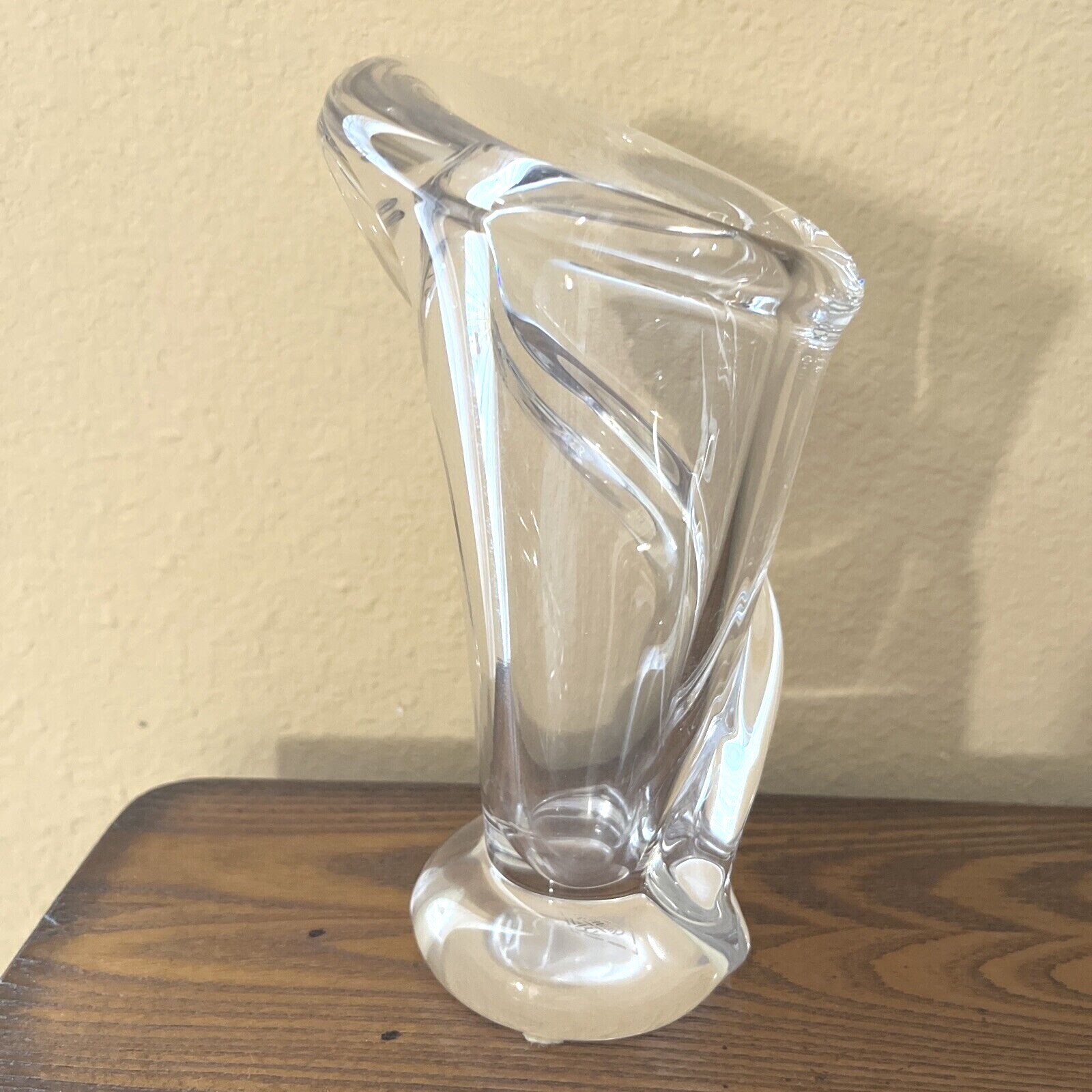 STUNNING~CRYSTAL CRISTALLERIES DE VANNES LE CHATEL ART GLASS MARKED VASE 7.25″T