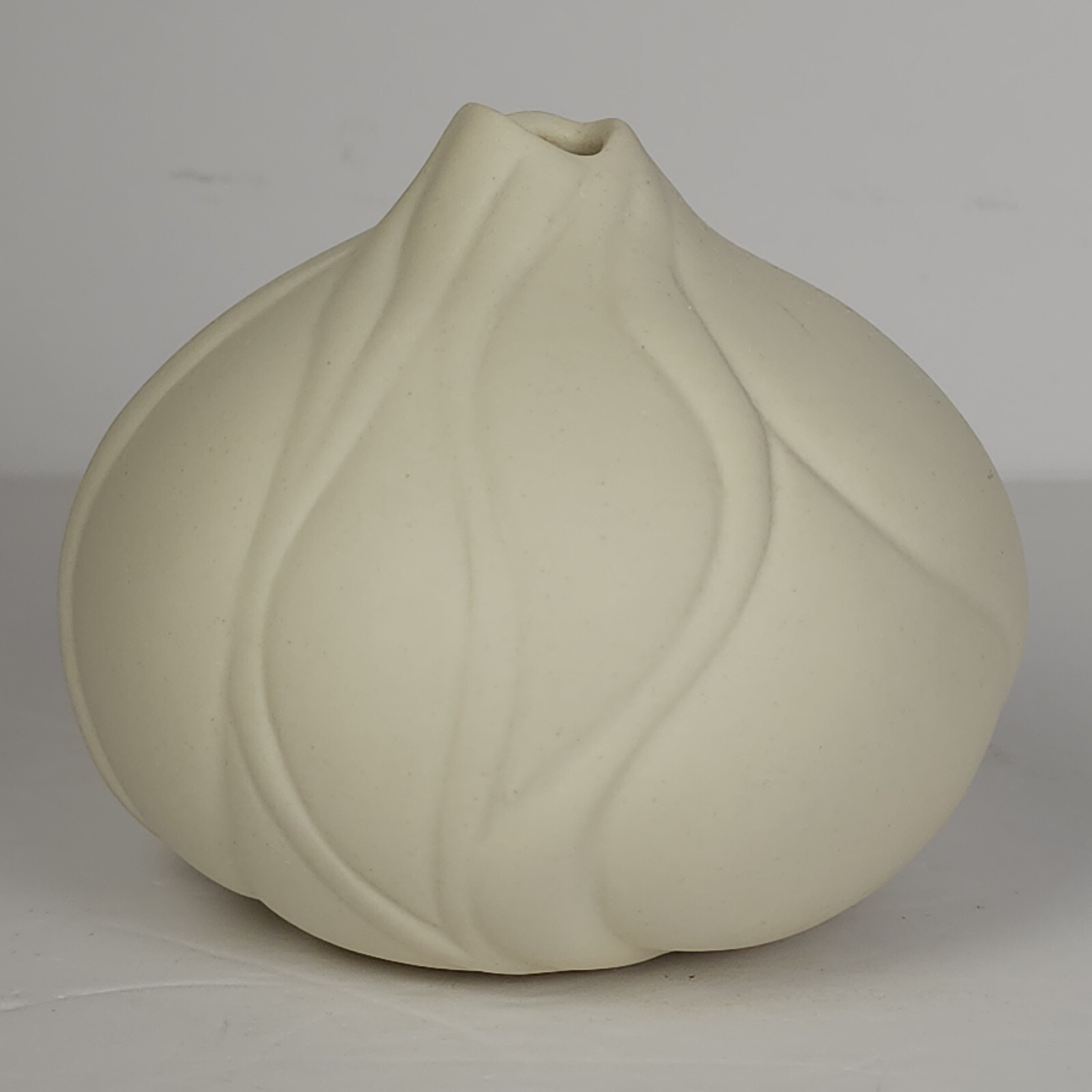 Vintage 1983 Becky Todoroff White Pottery Weed Pot Vase Matte Abstract Ceramic