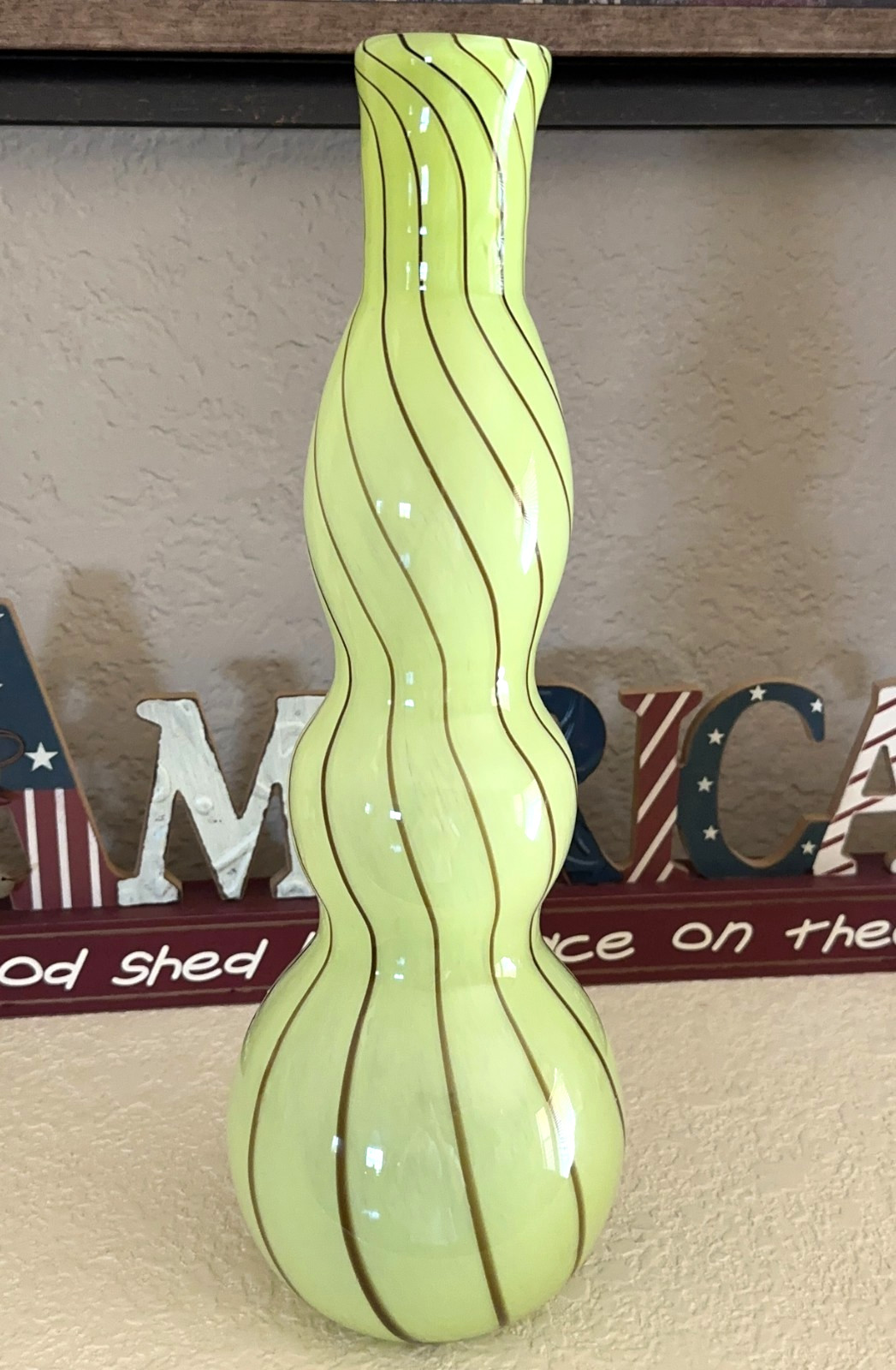 ELEGANT Torre & Tagus Abstract Handblown ART GLASS Vase Lime Green Striped 15″