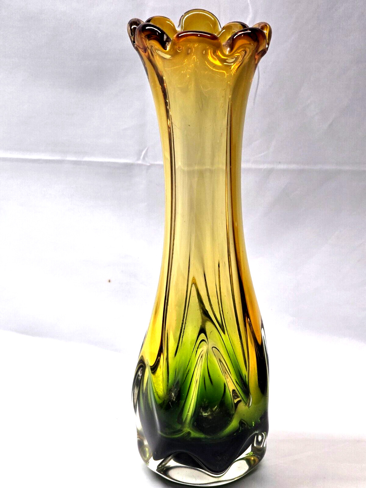 Narumi Sanyu Fantasy Cased Art Glass Swung Vase 11.5″ Japan Vintage
