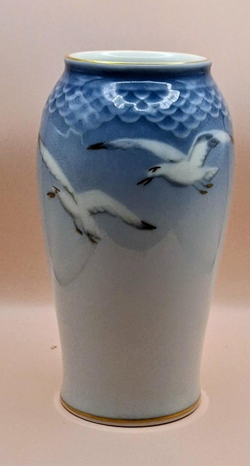 Vtg Bing & Grondahl B7G Seagull 5 1/2″ Vase Denmark #201 Blue Gold Trim EXC