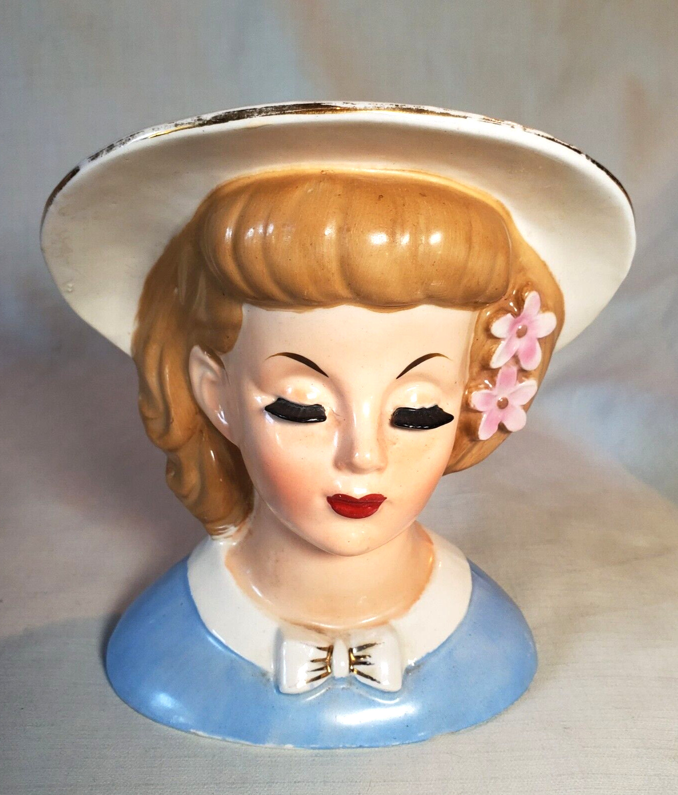 VTG Yoko Boiki Japan Wreath Clover Lady Head Vase Wreath Bonnet Hat Authentic