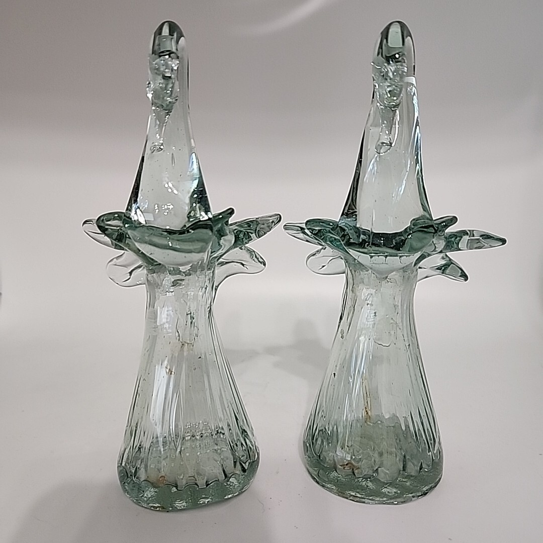 Vintage Matching Pair of Swan Glass Bud Vases 6.5in Green Blown Art Glass FLAW