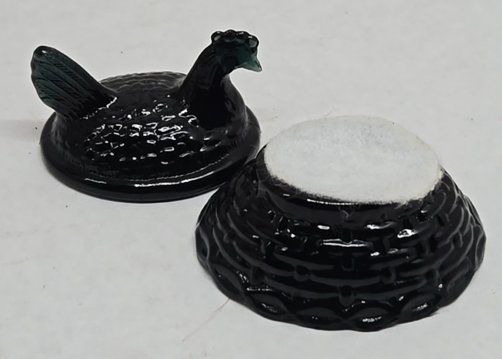 Boyd Hen on Nest Salt Cellar MINI 2″ 148. Bernard Boyd Black 11-6-95 / dark teal