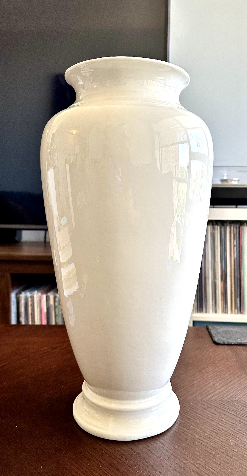 TRENTON ART POTTERY TAC 16″ WHITE EMPIRE FLOOR VASE
