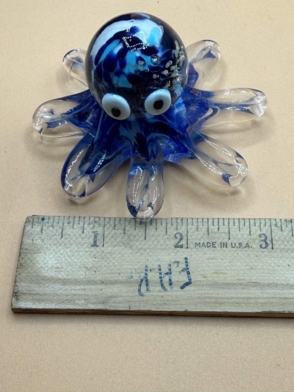 Dynasty Gallery Blue Glass Octopus Figurine Glow Art Paperweight Nautical Beach