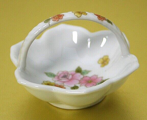 Takahashi Joy San Francisco Porcelain Trinket Basket