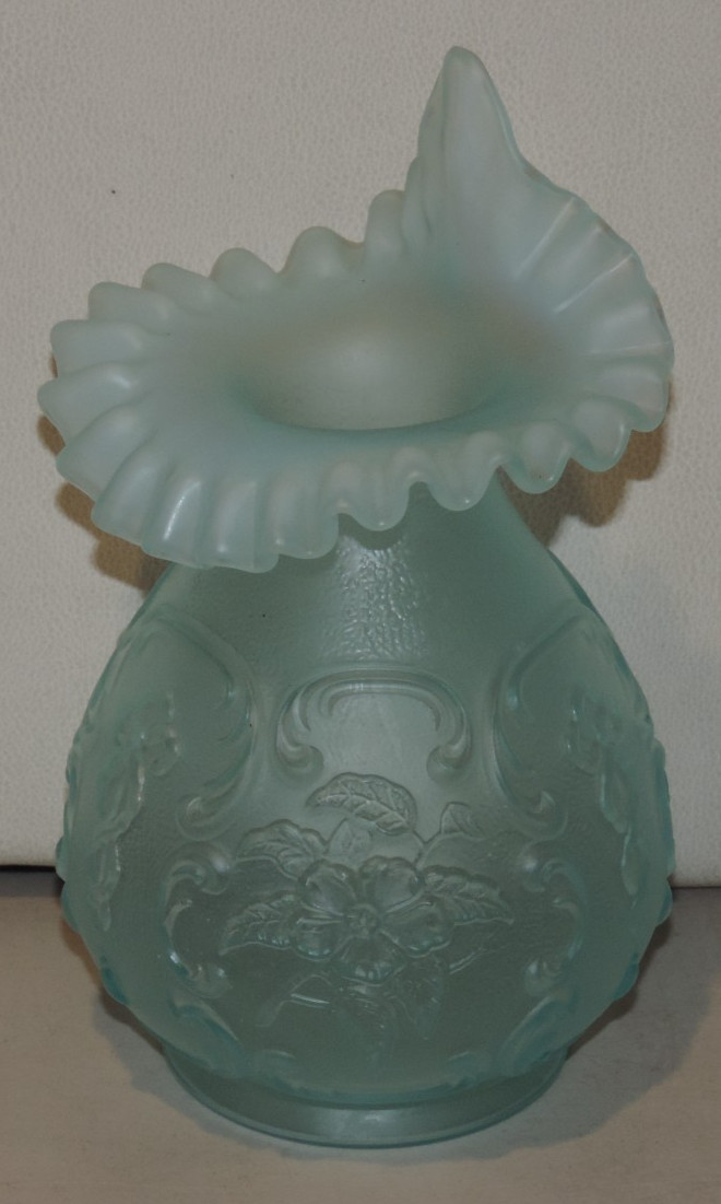 FENTON CELESTIAL BLUE SATIN OPALESCENT WILD ROSE & BOWKNOT JACK IN THE PULPIT