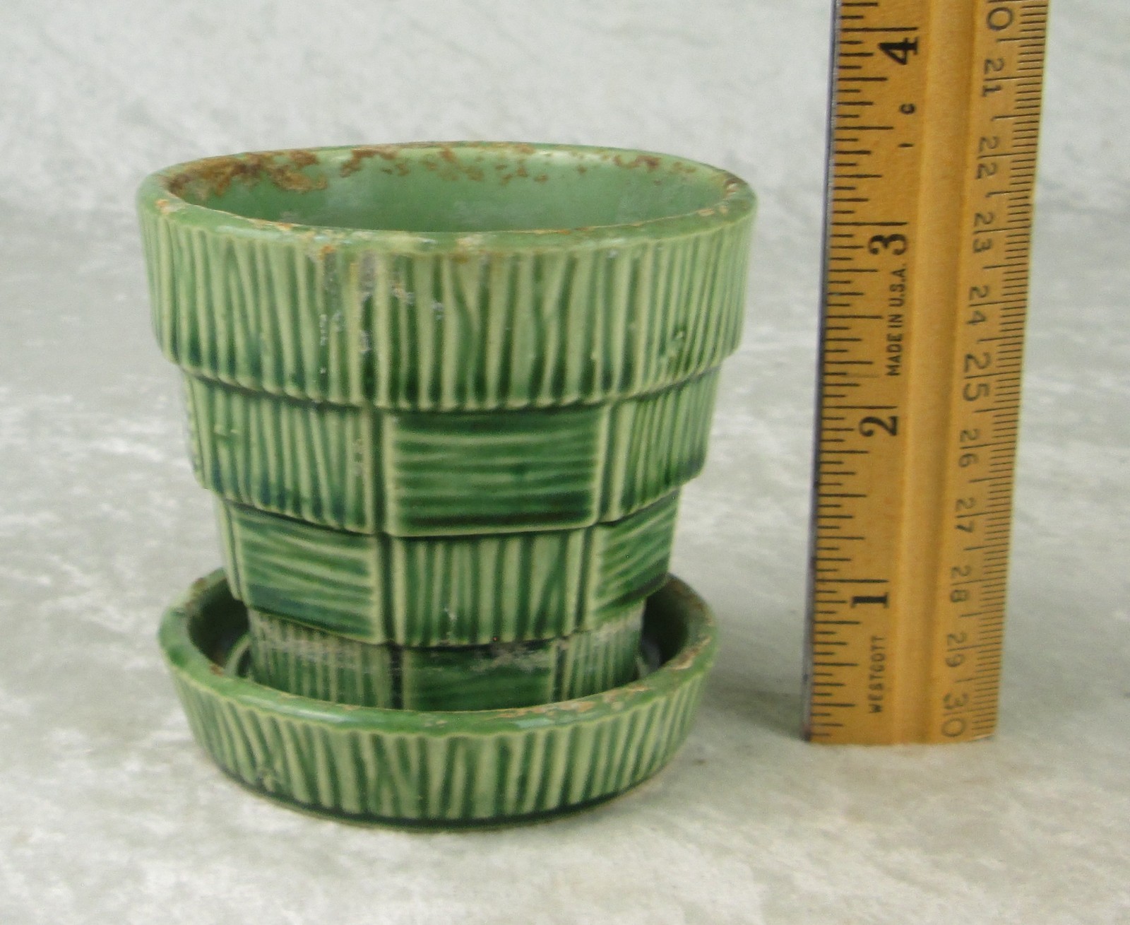 McCoy Pottery Flower Pot Planter Green Basket Weave 3 inch Tall